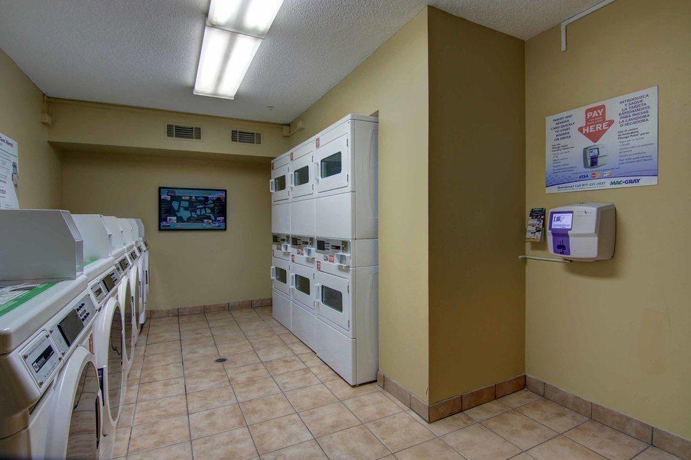 Intown Suites Extended Stay Marietta Ga - Town Center Kennesaw Eksteriør billede