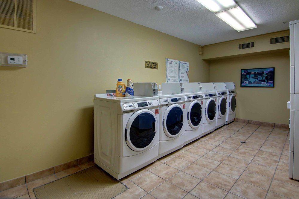 Intown Suites Extended Stay Marietta Ga - Town Center Kennesaw Eksteriør billede