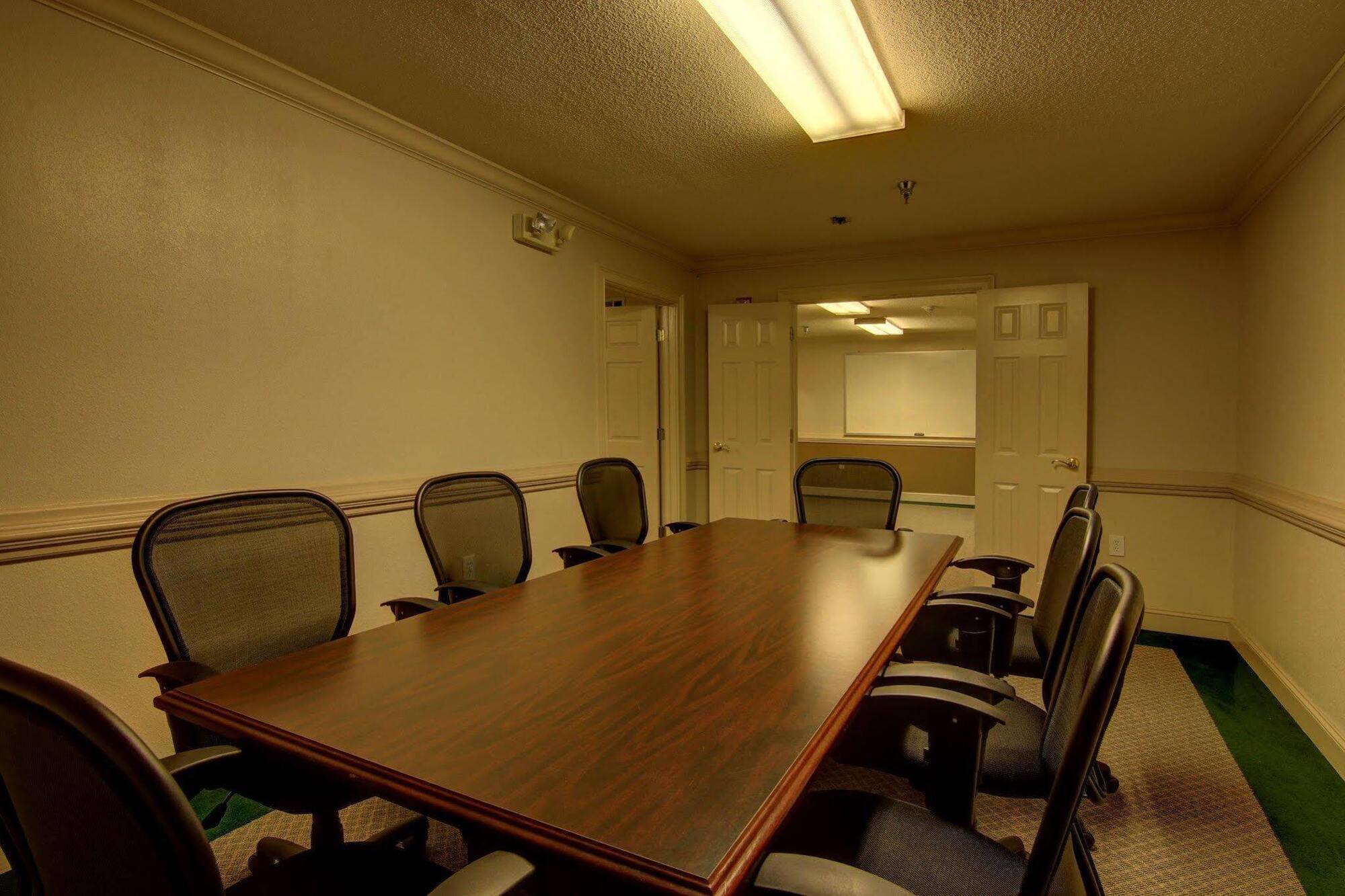 Intown Suites Extended Stay Marietta Ga - Town Center Kennesaw Eksteriør billede
