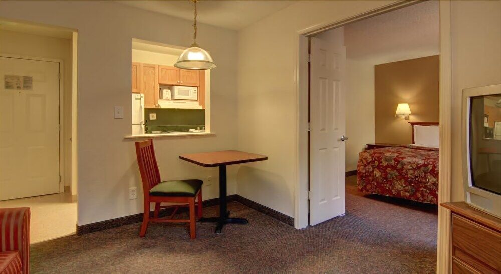 Intown Suites Extended Stay Marietta Ga - Town Center Kennesaw Eksteriør billede
